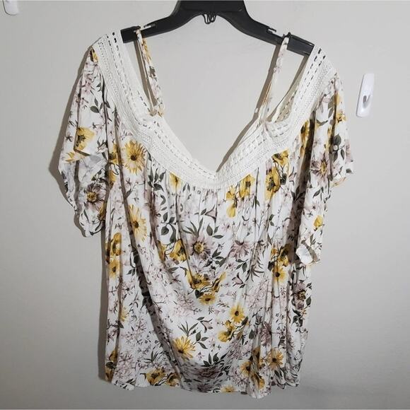 Torrid YELLOW FLORAL STRETCH CHALLIS COLD SHOULDER TOP Plus 4X‎ New - Picture 6 of 13